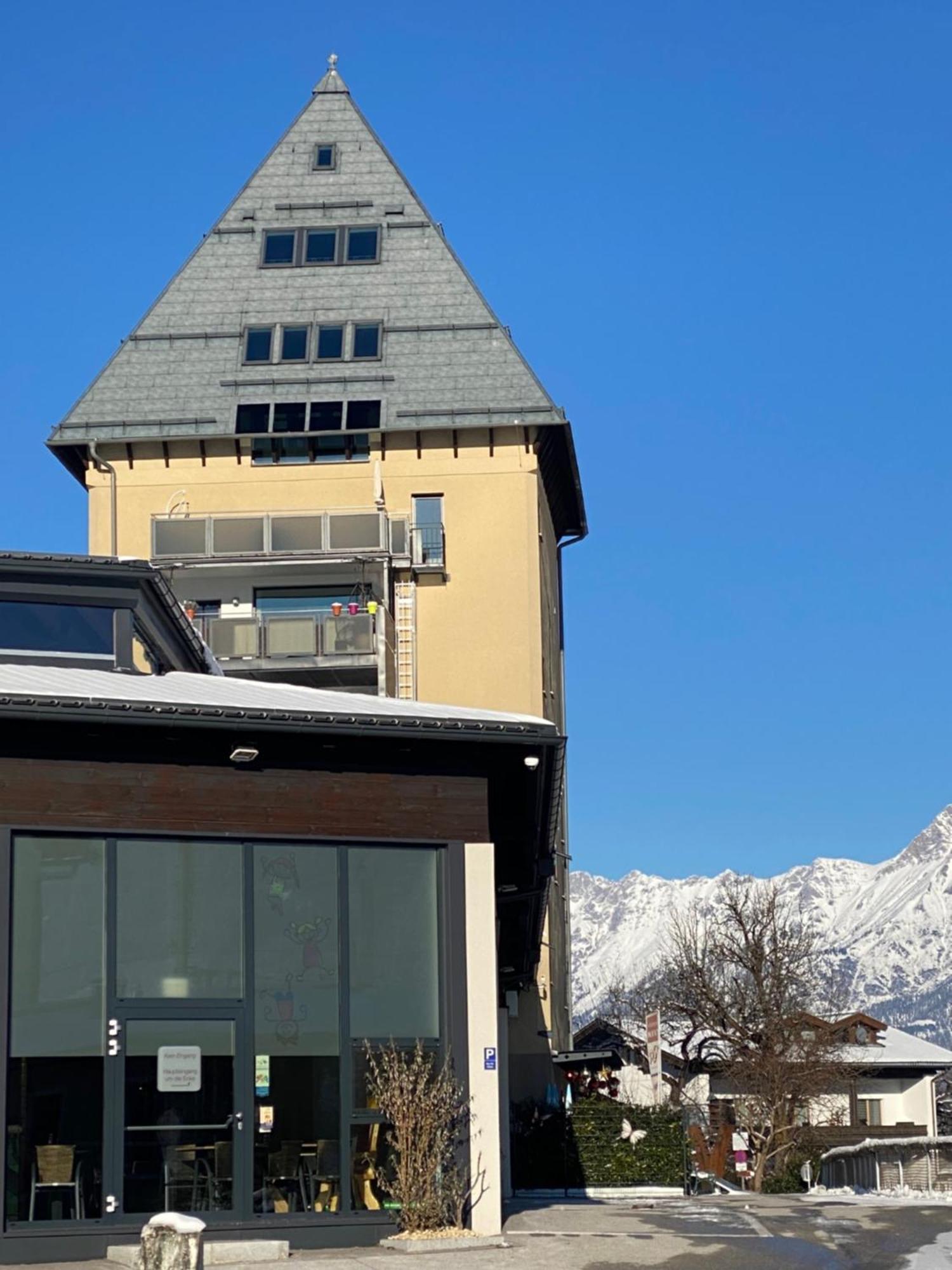 Apartamento Loft Im Turm Maishofen Exterior foto
